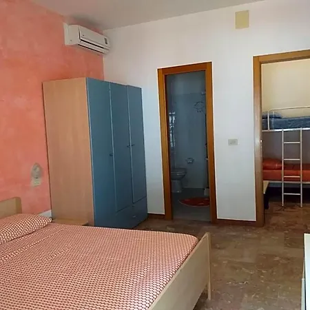 Bed & Breakfast Quadruple In - A Stone Throw From The Sea Pineto